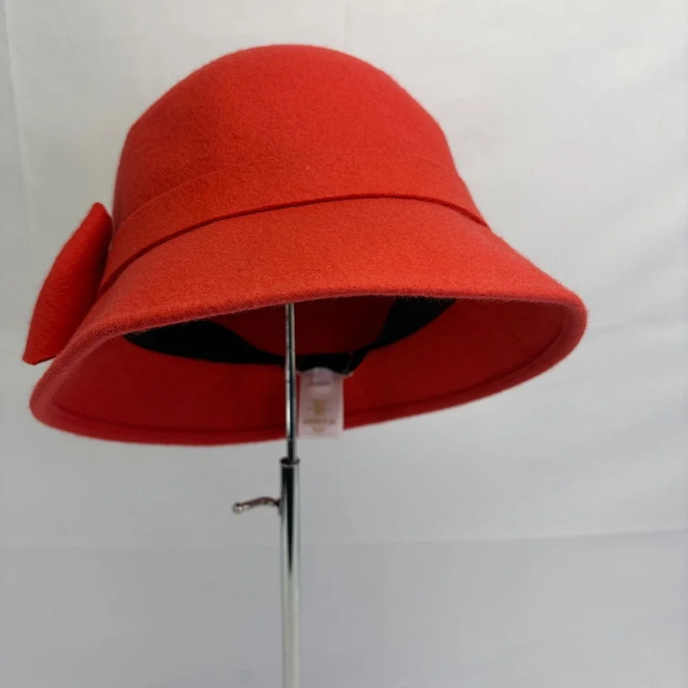 Kate Spade New York Wool Felt 1920s style Cloche Bucket Hat Red Bow